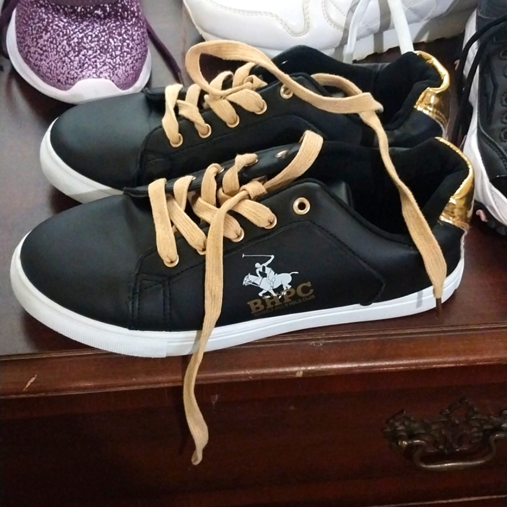 Shoes - Picture 1 of 1
